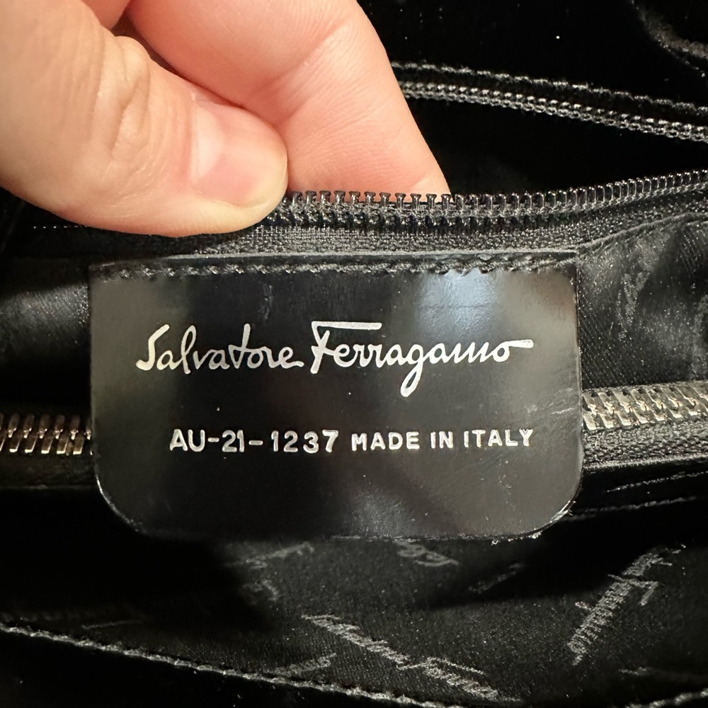 Salvatore Ferragamo Shoulder Bag - Picture 3 of 12